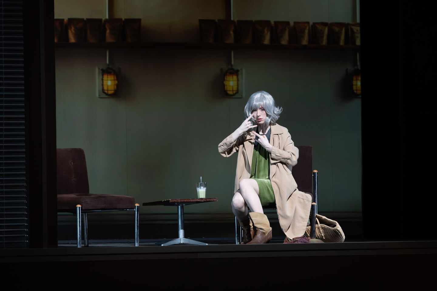 in: AscheMOND oder The Fairy Queen