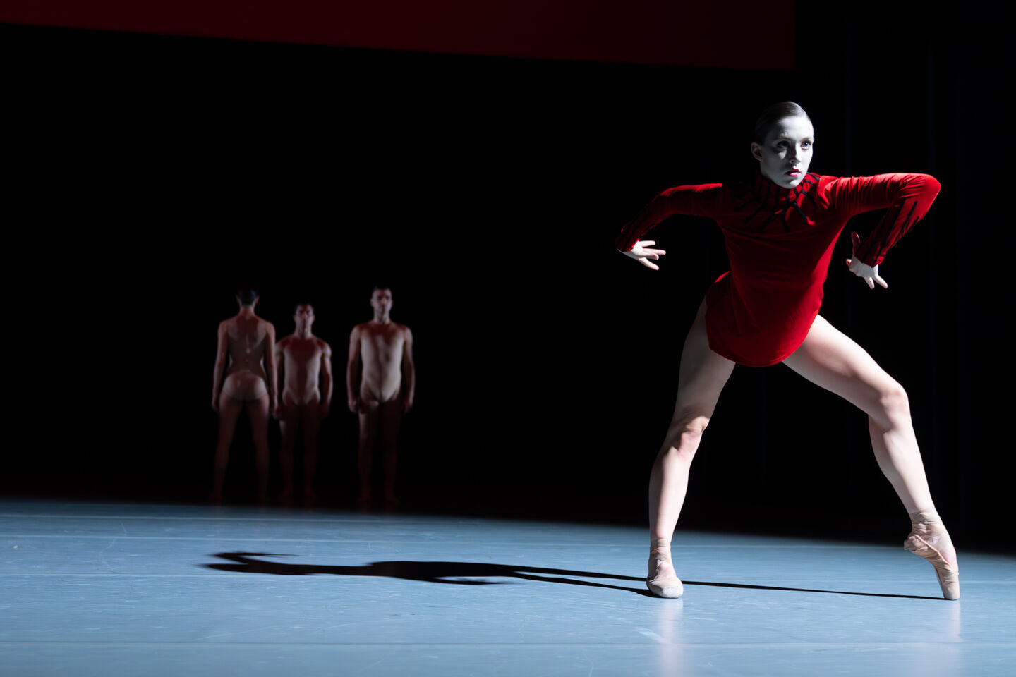 in: IM VERBORGENEN
Choreografie: FADE-OUTS