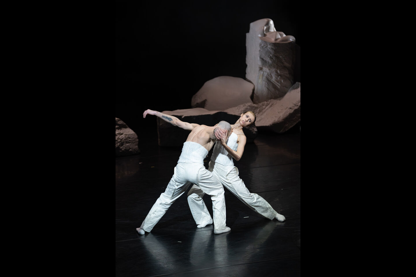 in: IM VERBORGENEN
Choreografie: GOLDENE WUNDEN